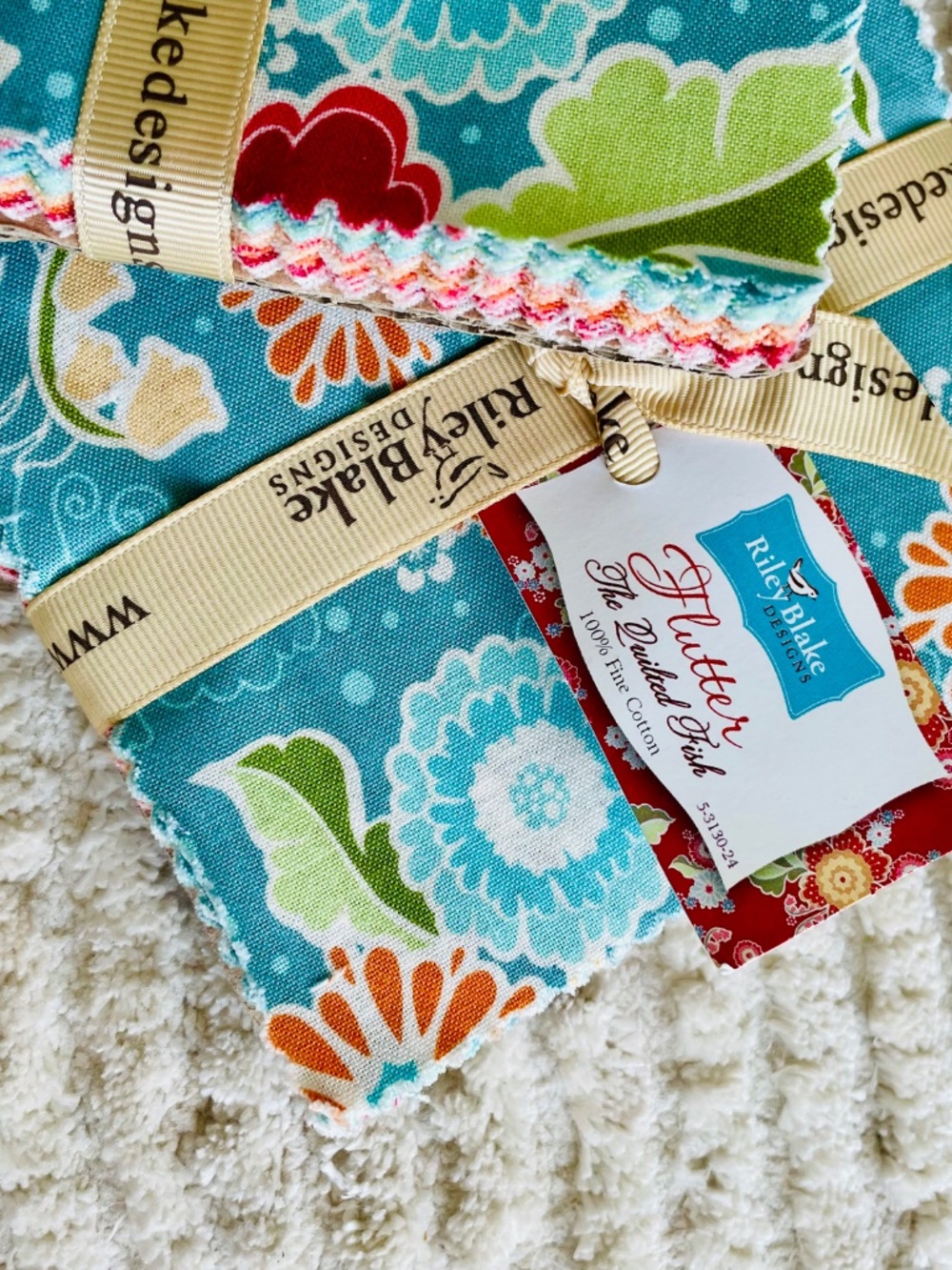 2 Riley Blake Designs "Twice as Nice" 5” stacker charm packs Quilted Fish Cotton - Picture 4 of 13